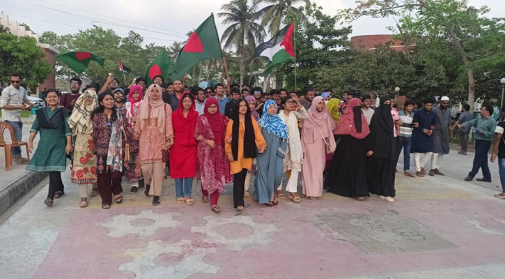 কুয়েট শিক্ষার্থীদের আনন্দ মিছিল 