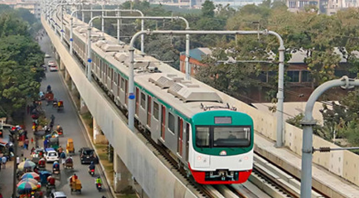 পৌনে দুই ঘণ্টা বন্ধ থাকার পর ফের চালু মেট্রোরেল