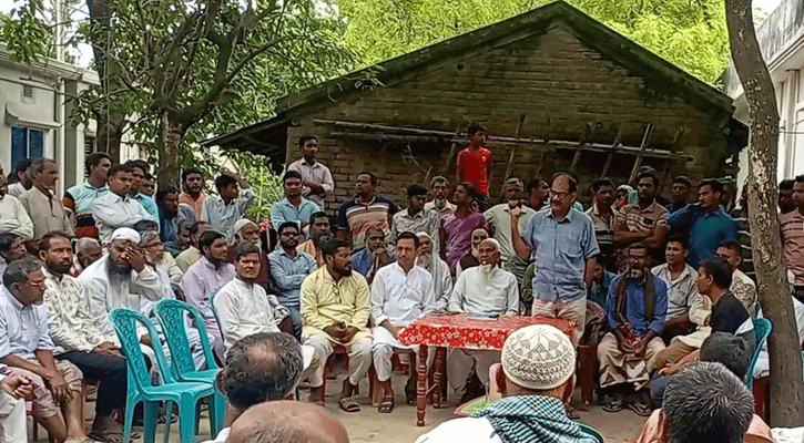জমি বণ্টনের দাবিতে স্বামীর মরদেহ আটকে সালিশ, সমাধানের পর দাফন