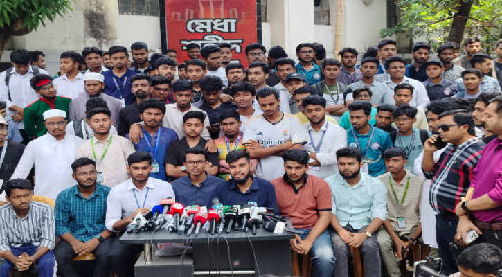 দাবি আদায় না হওয়া পর্যন্ত ‘শাটডাউন’ চলবে: কারিগরি ছাত্র আন্দোলন