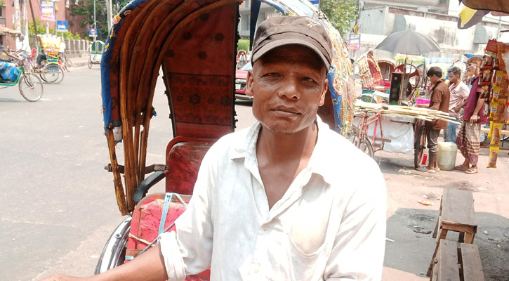 ‘রইদের মধ্যে শরীর জ্বলি যাইতেছে’