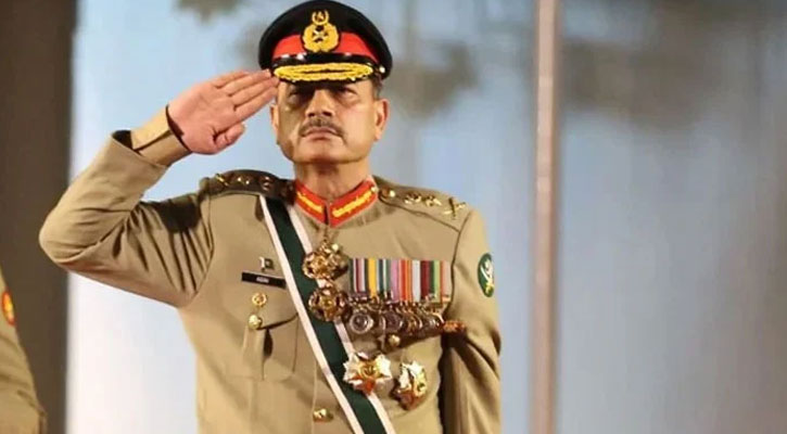 আইয়ুব খানের পর বিরল ‘ফিল্ড মার্শাল’ স্বীকৃতি পেলেন আসিম মুনির