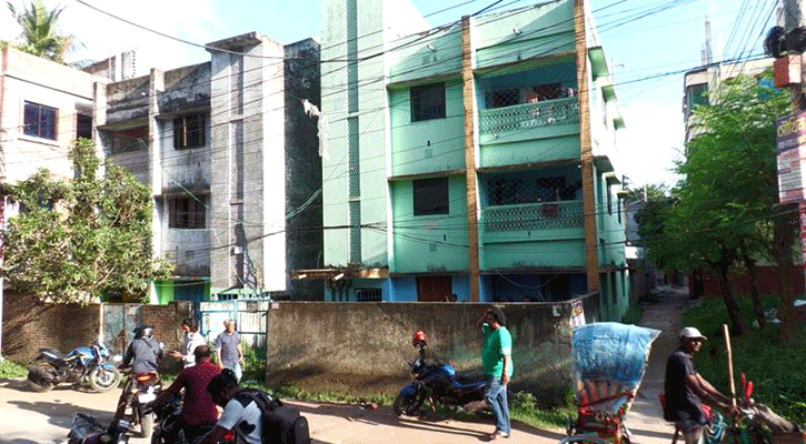 ফেরিওয়ালা পরিচয়ে বাসা ভাড়া নেন সুব্রত বাইন