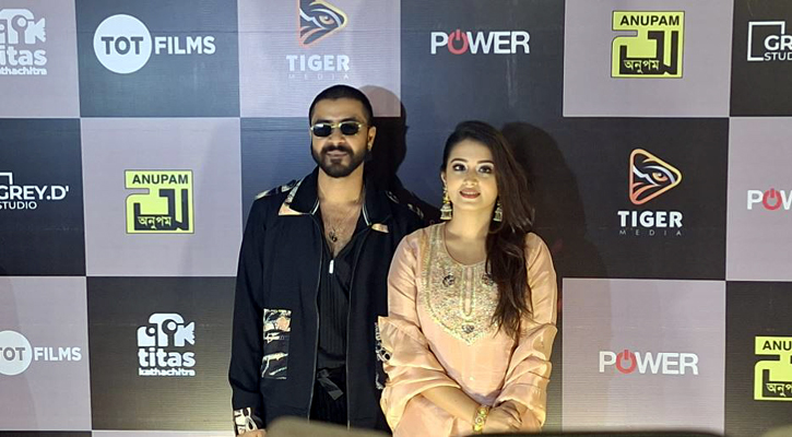 ফারিণ বললেন ‘ফিমেল লিডের গুরুত্ব বুঝবে’, রাজের ভাষ্য ‘আমি ইমপ্রেসড’