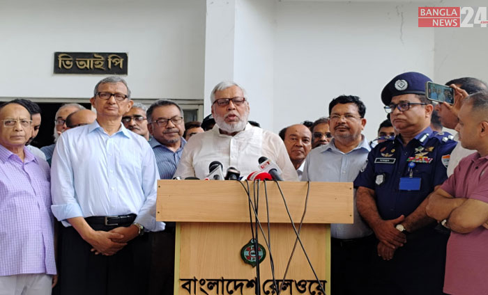 অতিরিক্ত ভাড়া নিলে তা ফেরত-জরিমানা করা হচ্ছে: উপদেষ্টা ফাওজুল