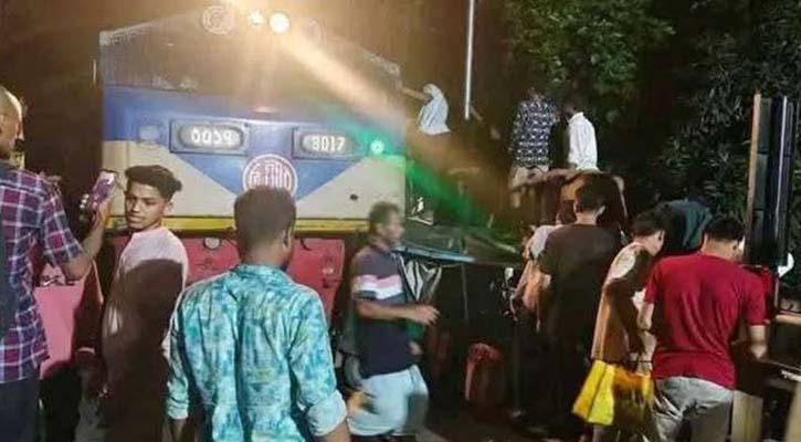 কালুরঘাট সেতুতে দুর্ঘটনা তদন্তে কমিটি, ৪ রেলকর্মী বরখাস্ত