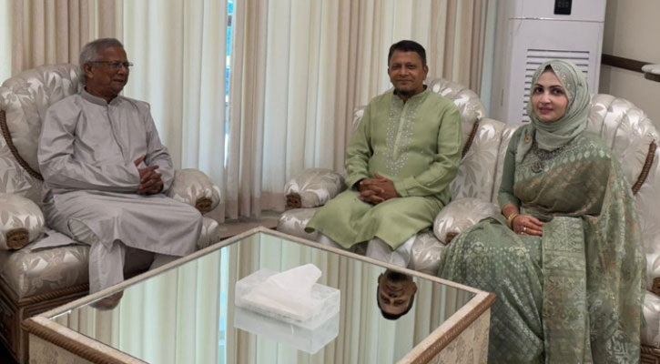 ঈদুল আজহা উপলক্ষে প্রধান উপদেষ্টার সঙ্গে নৌবাহিনী প্রধানের সাক্ষাৎ 