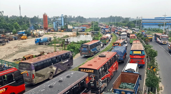 ঢাকা-টাঙ্গাইল-যমুনা সেতু মহাসড়কে যানজট দীর্ঘ হচ্ছে