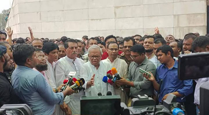 সংকট কাটেনি, দ্রুত নির্বাচনী প্রতিশ্রুতি পূরণের আহ্বান রিজভীর