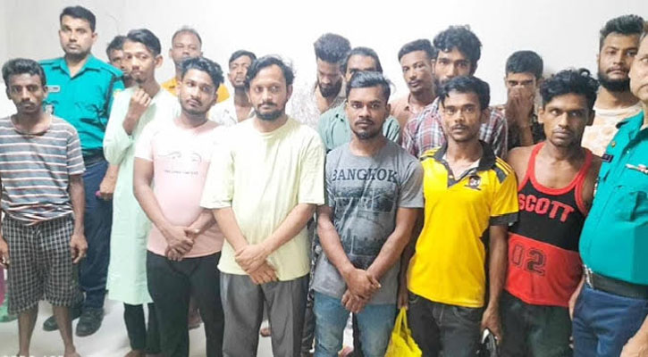 মোহাম্মদপুরে অভিযানে গ্রেপ্তার ১৮