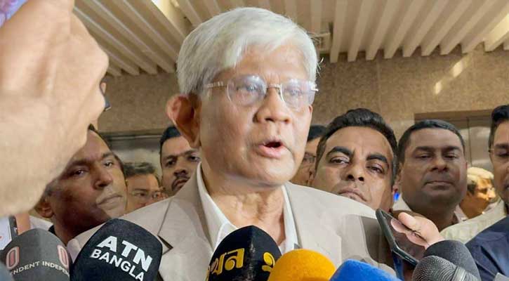 ব্যবসায়ীদের আস্থা বাড়াতে চেষ্টা করছি: অর্থ উপদেষ্টা