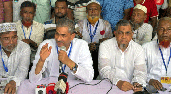 বক্তব্য রাখছেন বিএনপির যুগ্ম মহাসচিব শহীদ উদ্দীন চৌধুরী এ্যানি