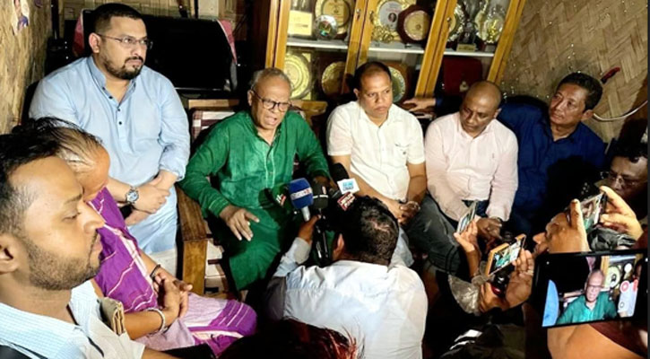 রাজনৈতিক ডামাডোল বিএনপির উন্নয়ন কাজ ব্যাহত করতে পারবে না: রিজভী