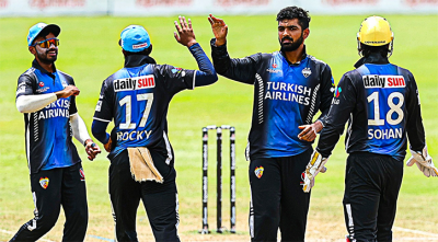 ফের ব্যর্থ সাকিব, তাদের হারিয়ে হ্যাটট্রিক জয়ে ফাইনালে রংপুর