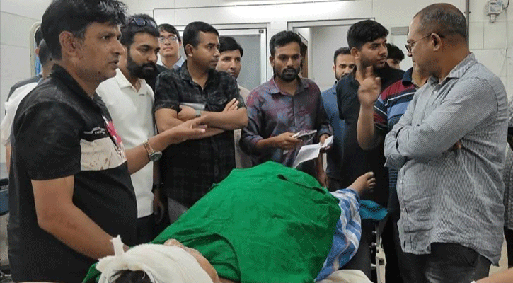 বগুড়ায় যুবদল নেতাকে কুপিয়ে জখম