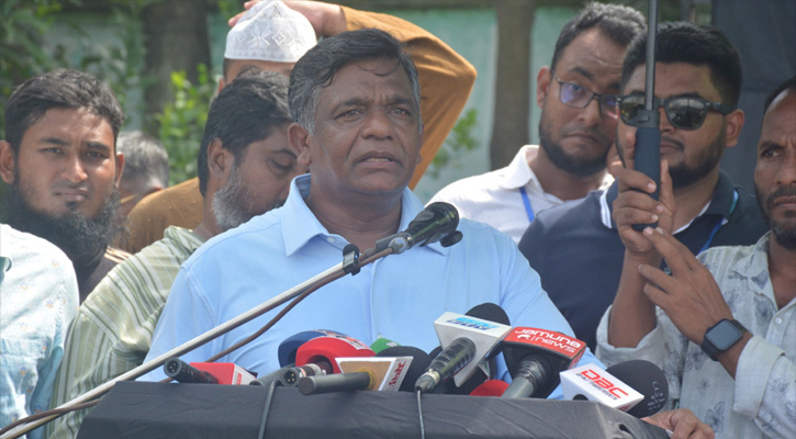 ফতুল্লা স্টেডিয়ামের অবস্থা দেখে মর্মাহত