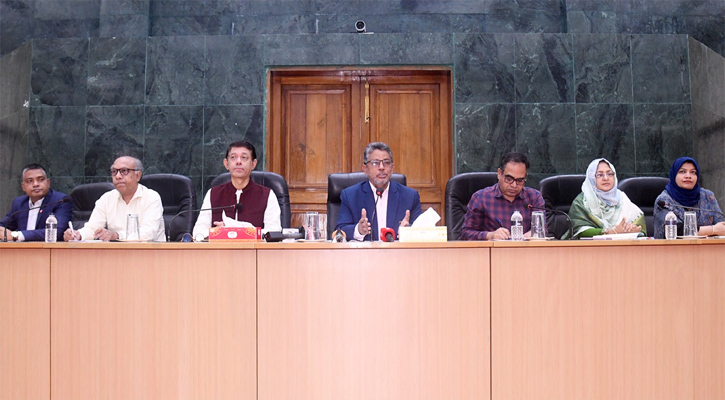 হলে ঢুকতে পারবে না বহিরাগতরা, ভোটারের জন্য