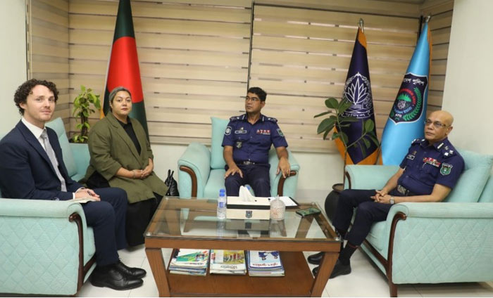 অতিরিক্ত আইজিপির সঙ্গে ফরাসি ও ব্রিটিশ প্রতিনিধিদলের সৌজন্য সাক্ষাৎ