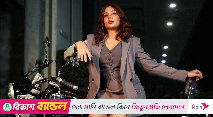 এবার স্রোতের বিপরীতে শুভশ্রী