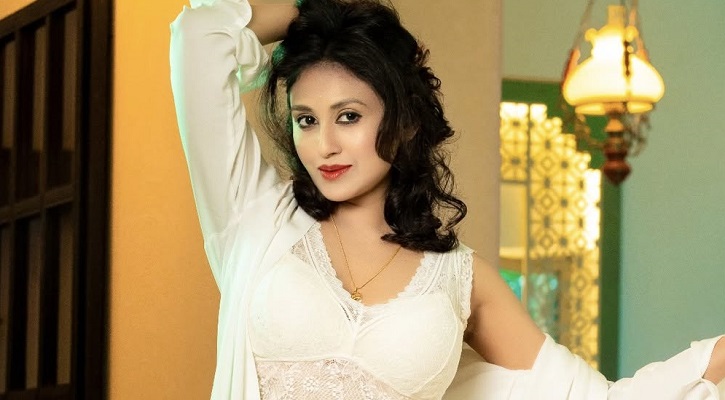 কুপ্রস্তাব প্রসঙ্গে যা বললেন কুসুম শিকদার
