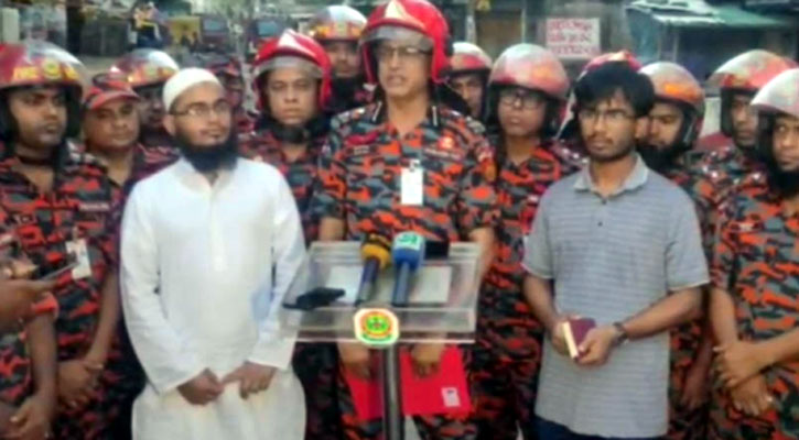 টঙ্গীতে আগুন লাগা কেমিক্যাল গুদামের ১০০ মিটারের মধ্যে চলাচলে সতর্কবার্তা 