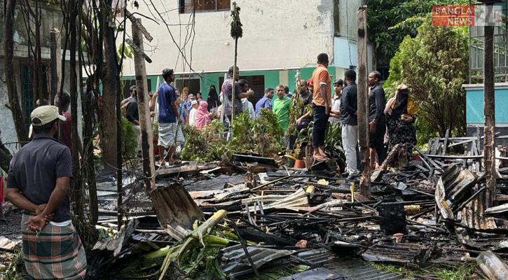 শিবচরে শিশু শিক্ষালয়ের পাশে আগুন, অল্পের জন্য রক্ষা পেল শিশুরা