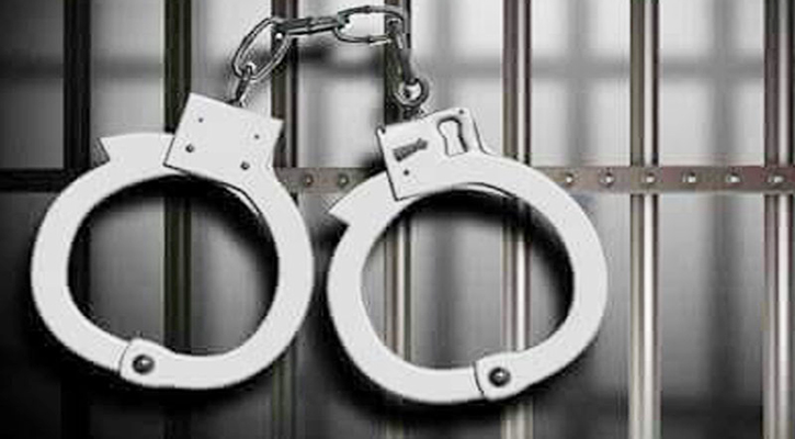 রেলের সিপাহিসহ দুইজন গ্রেপ্তার, উদ্ধার ৬০০ পিস ইয়াবা
