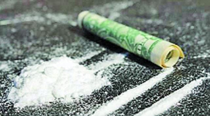 আসে এক রুটে যায় তিন রুটে