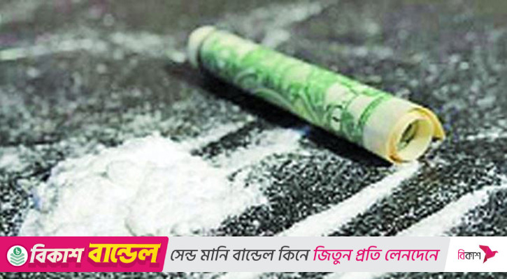 আসে এক রুটে যায় তিন রুটে