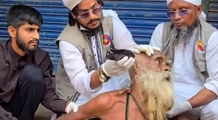 ‘আল্লাহ, তুই দেহিস’: জোর করে চুল-দাড়ি কেটে দেওয়ার ঘটনায় মামলা