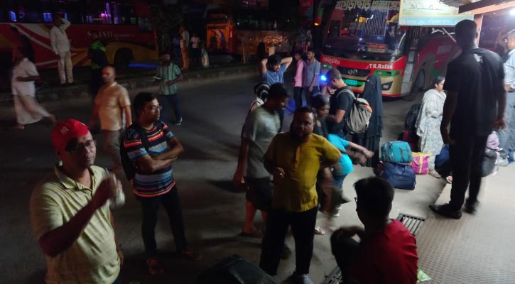 খাগড়াছড়ি ছেড়ে গেছেন সাজেকে আটকে পড়া পর্যটকরা
