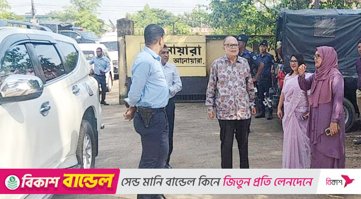 নির্মাণাধীন ৫০০ মেট্রিকটন ধারণক্ষমতা সম্পন্ন গুদাম পরিদর্শনে খাদ্য উপদেষ্টা
