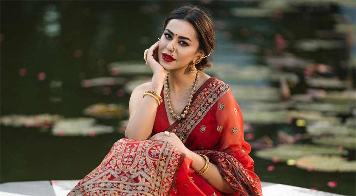 সবার জন্য পূজার পোশাক