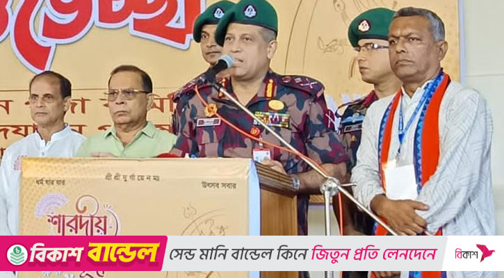 ঢাকেশ্বরী ও রমনা কালী মন্দির পরিদর্শন করলেন বিজিবি মহাপরিচালক