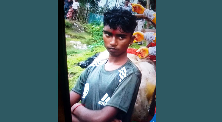 প্রতিমা বিসর্জন দিতে গিয়ে নদীতে পড়ে কিশোর নিখোঁজ