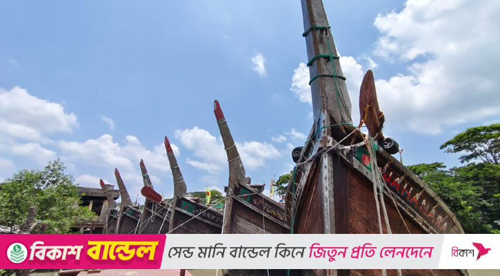 মধ্যরাত থেকে শুরু নিষেধাজ্ঞা, তীরে ফিরেছেন জেলেরা