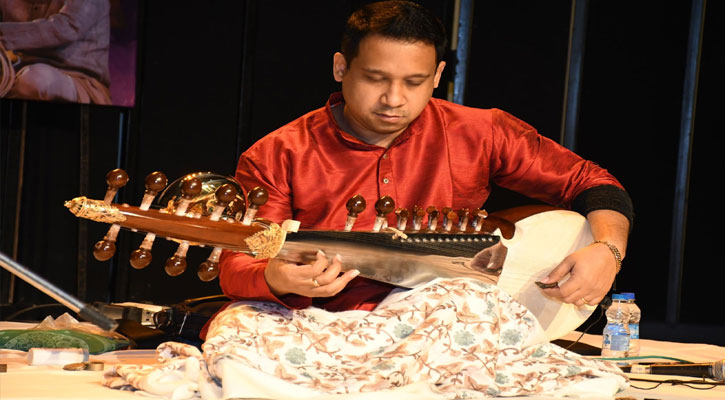 লালবাগ কেল্লায় যন্ত্রসংগীত পরিবেশনায় আসছেন সিরাজ আলী খান