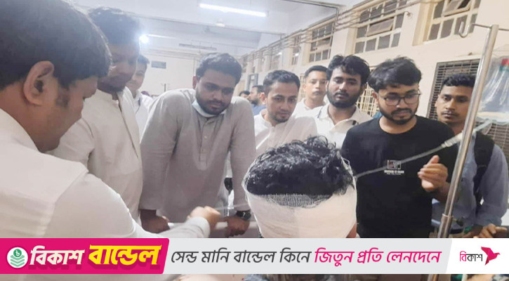 আহত সাংবাদিকদের দেখতে চমেক হাসপাতালে এনসিপি নেতা