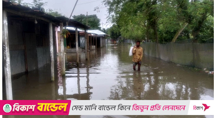 রংপুরে আকস্মিক বন্যায় পানিবন্দি হাজারো পরিবার