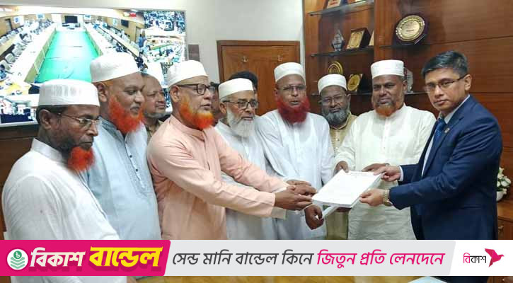 ৫ দফা দাবিতে খুলনা জেলা জামায়াতের স্মারকলিপি প্রদান