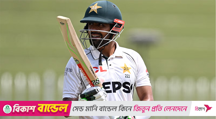 কোহলি-গিলকে ছাড়িয়ে বাবরের রেকর্ড