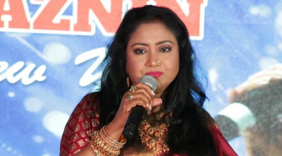 শিল্পকে নোংরা রাজনীতির বাইরে রাখতে হবে: বেবী নাজনীন