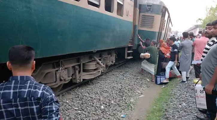 রাজশাহীতে ঢালারচর এক্সপ্রেস ট্রেনের ২ বগি লাইনচ্যুত, তদন্ত কমিটি 
